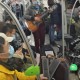 北京地铁不戴口罩被警方带走，防疫政策与个人自由的边界探讨
