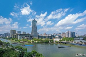 杭州与成都，两座城市医院体系的比较与展望