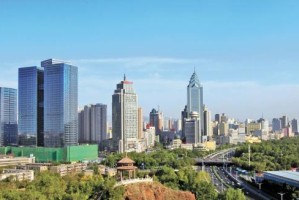乌鲁木齐疫情防控，一座城市的韧性、智慧与温度