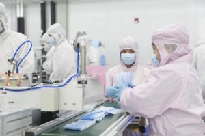 郑州富士康最新政策解析，员工福利、生产调整与未来展望
