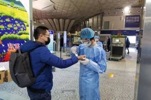 乌鲁木齐机场疫情防控指挥，筑牢空中门户的安全防线