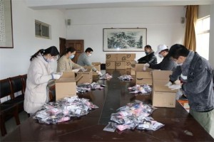 南京抗疫医生，白衣执甲的逆行英雄与城市守护者