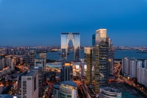 双城记，北京与苏州的疫情应对与城市韧性