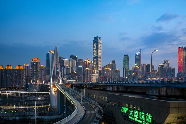 疫情下的重庆龙湖源著，挑战与机遇并存