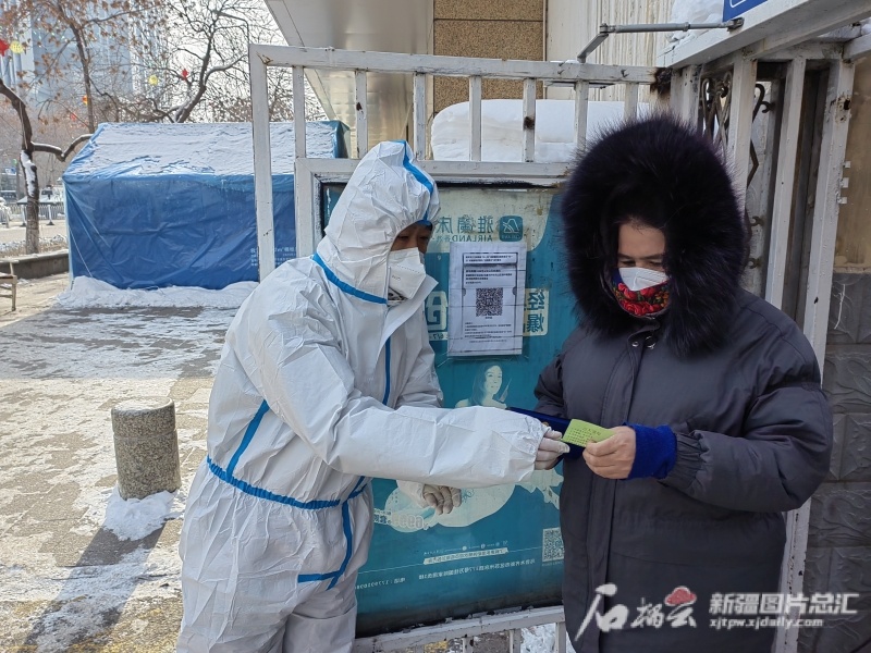 乌鲁木齐疫情防控组的坚守与担当