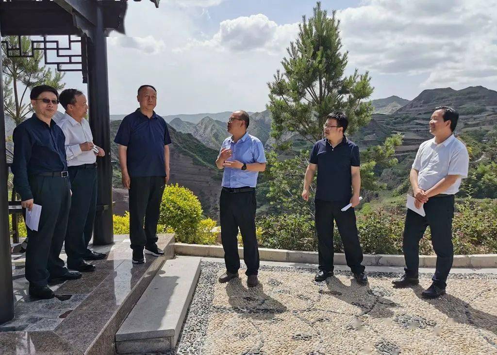 青海省与广东省疫情管控政策的比较研究