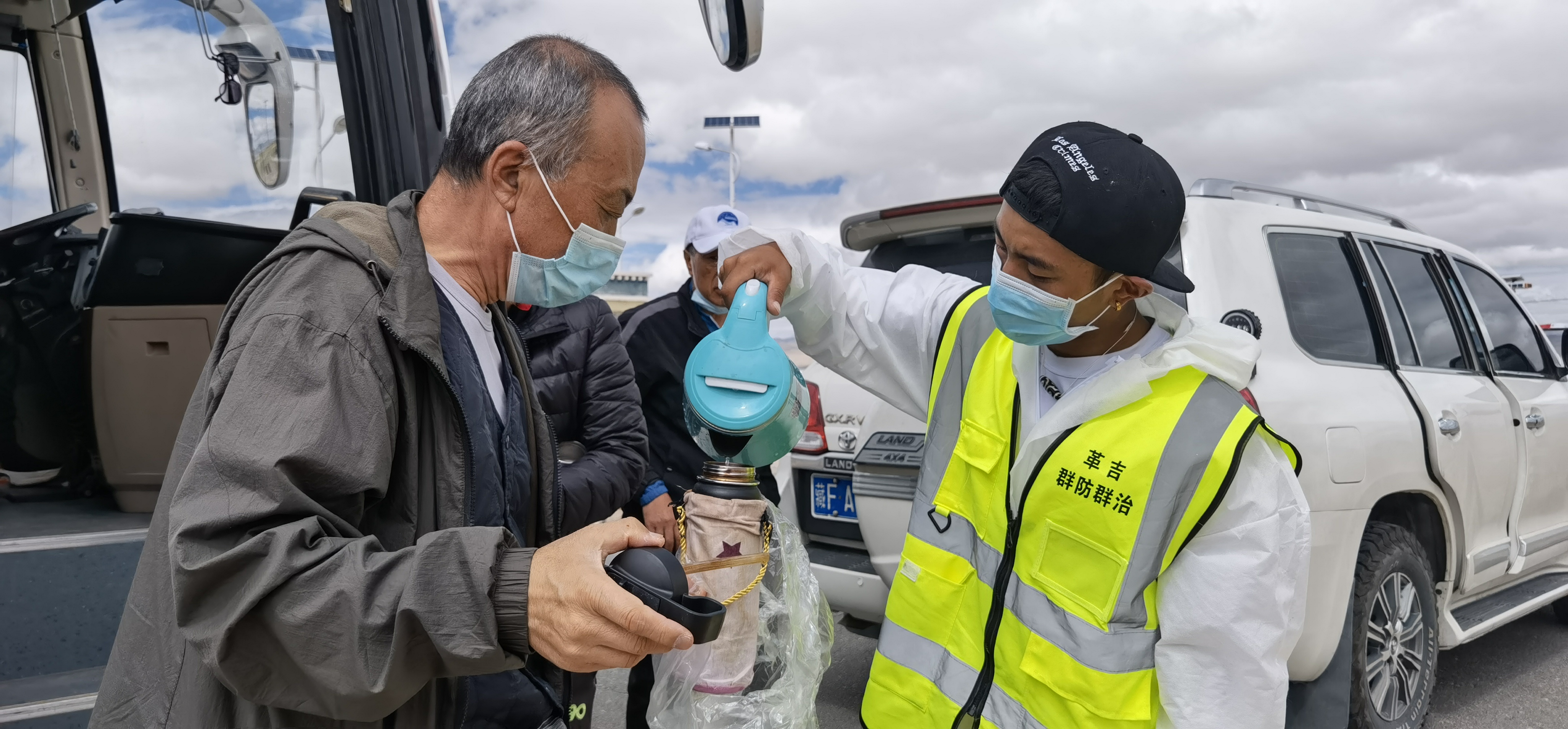 重庆至西藏路途中的疫情防控挑战