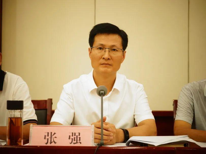 成都疫情通报会，透明与担当的典范