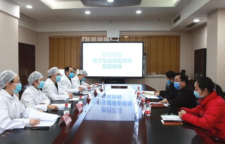 广州重庆两地疫情确诊情况分析与防控措施探讨