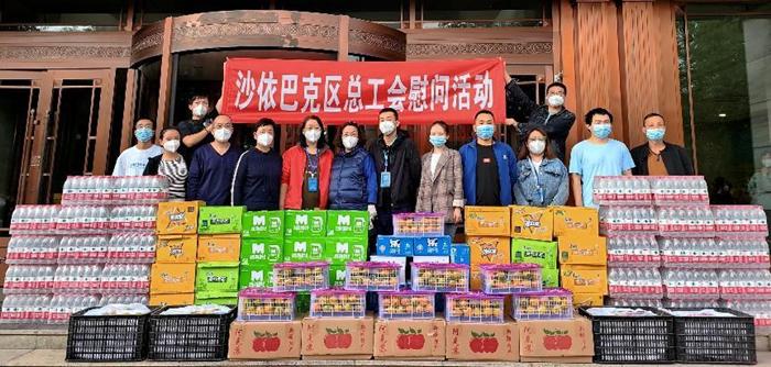 乌鲁木齐机场疫情防控专班，守护空中门户的钢铁防线