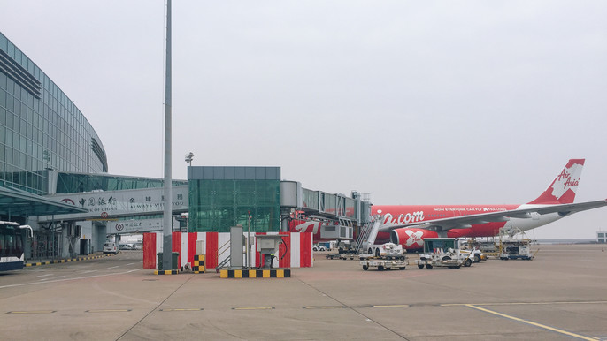 北京机场与澳门航空公司，连接内地与澳门的空中桥梁