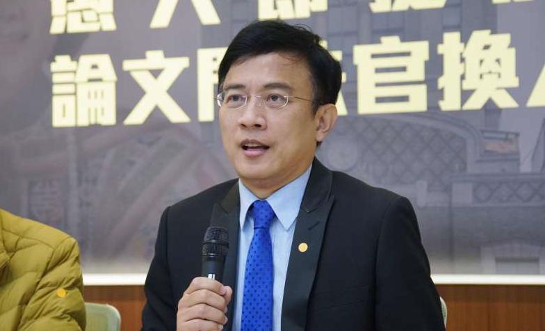 台北疫苗谨慎两瓶，当科学理性遇上公共信任危机