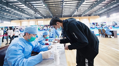 北京新冠疫苗防疫，构筑全民健康屏障的实践与成效