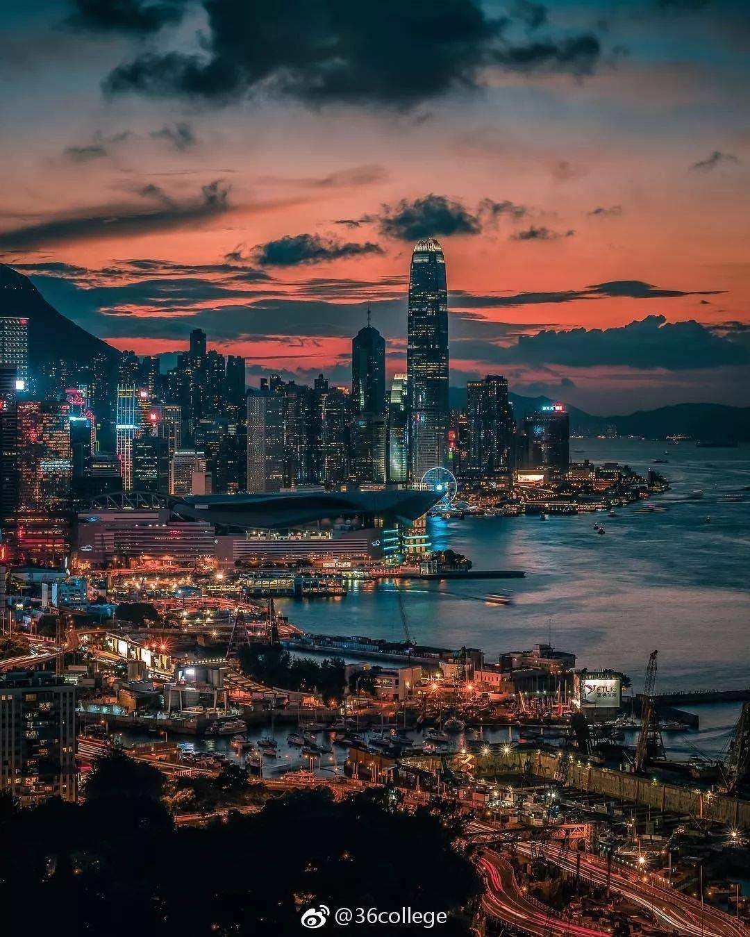 北京与香港，一座城市，多重镜像