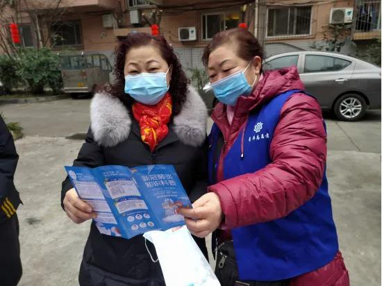 北京疫情与成都疫情，防控策略与城市应对的比较分析