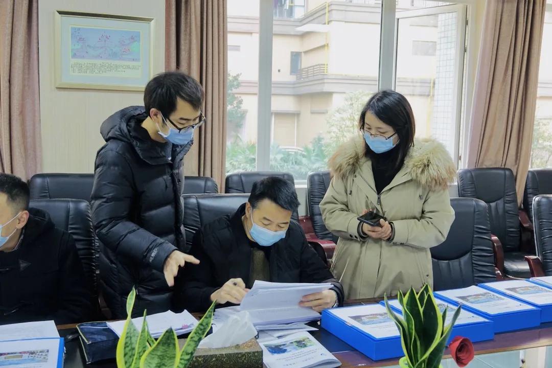北京疫情与成都疫情，防控策略与城市应对的比较分析