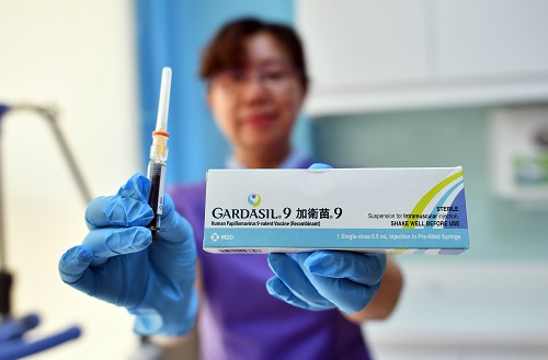 打得北京疫苗，一场关于信任、科学与责任的全民对话