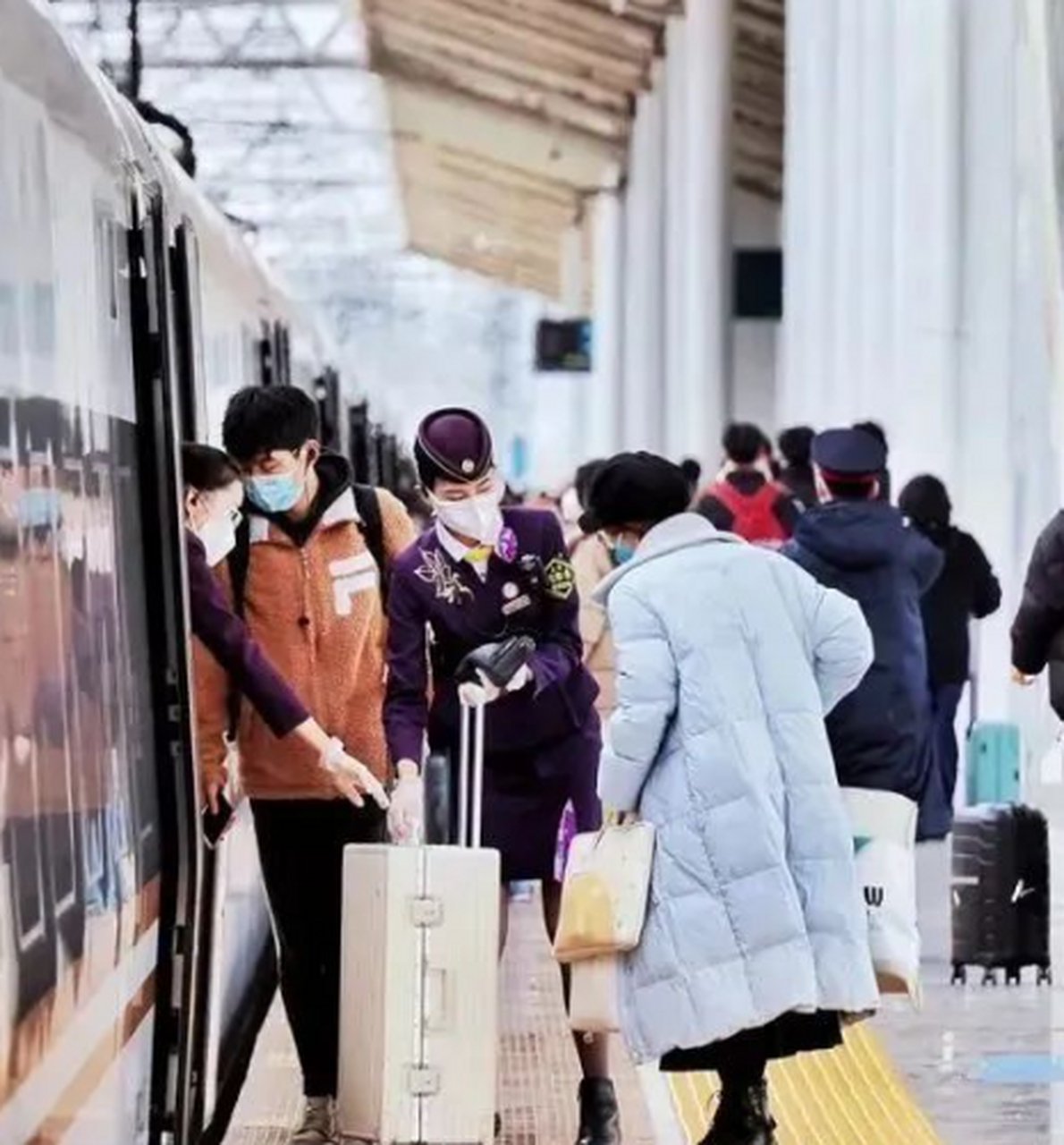 疫情下的归途，郑州大学生西宁返乡政策解析与思考