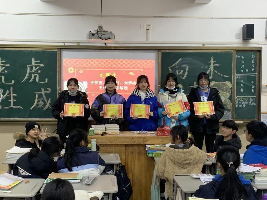 郑州疫情下的大学开学时间，挑战与应对