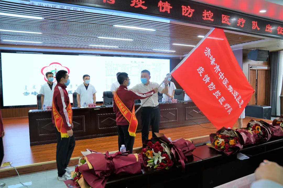 呼和浩特至上海，疫情下的双城记与防控启示