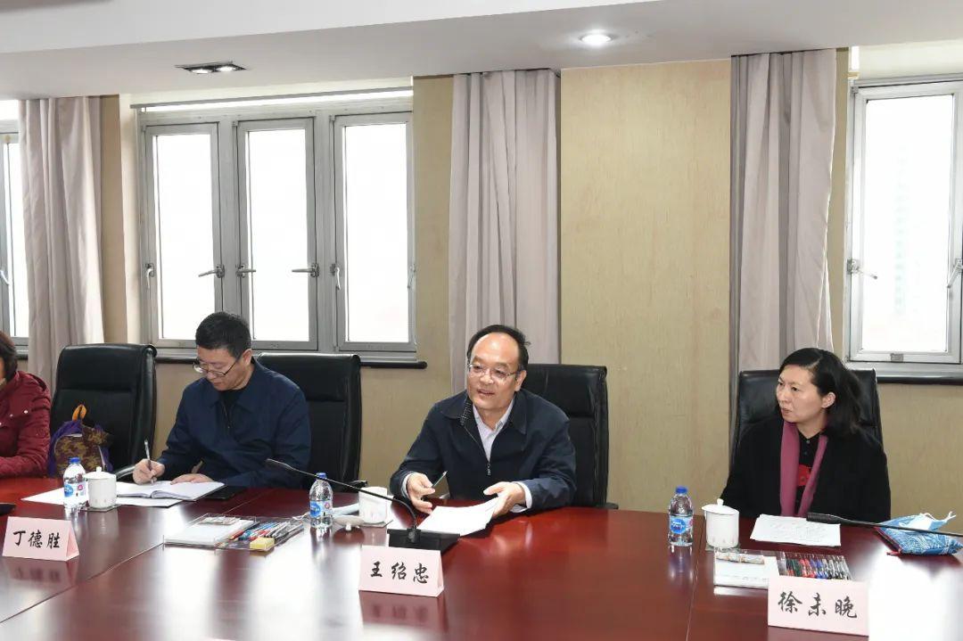 上海疫情防控期间最新通告解读，政策调整、市民义务与社会责任