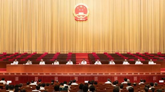 疫情下的上海市委领导班子一览，责任、挑战与担当