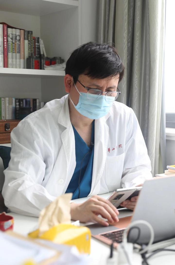 张文宏任上海卫计委主任，公共卫生专家的新使命
